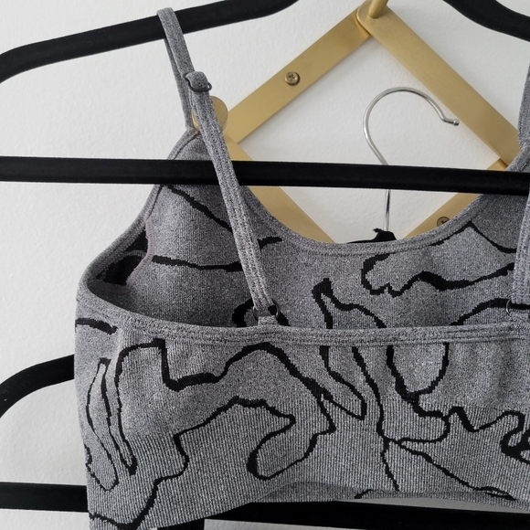 Grey and black workout set - Size S - Picture 8 of 12